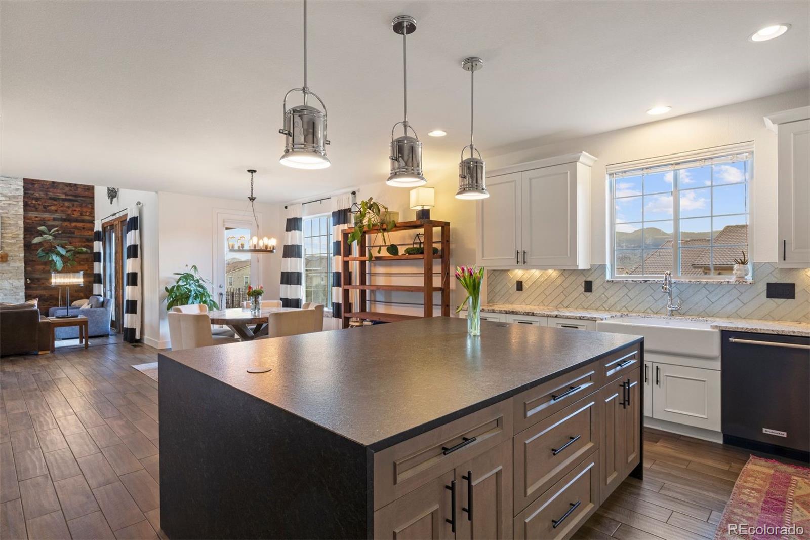 2257 S Juniper Street