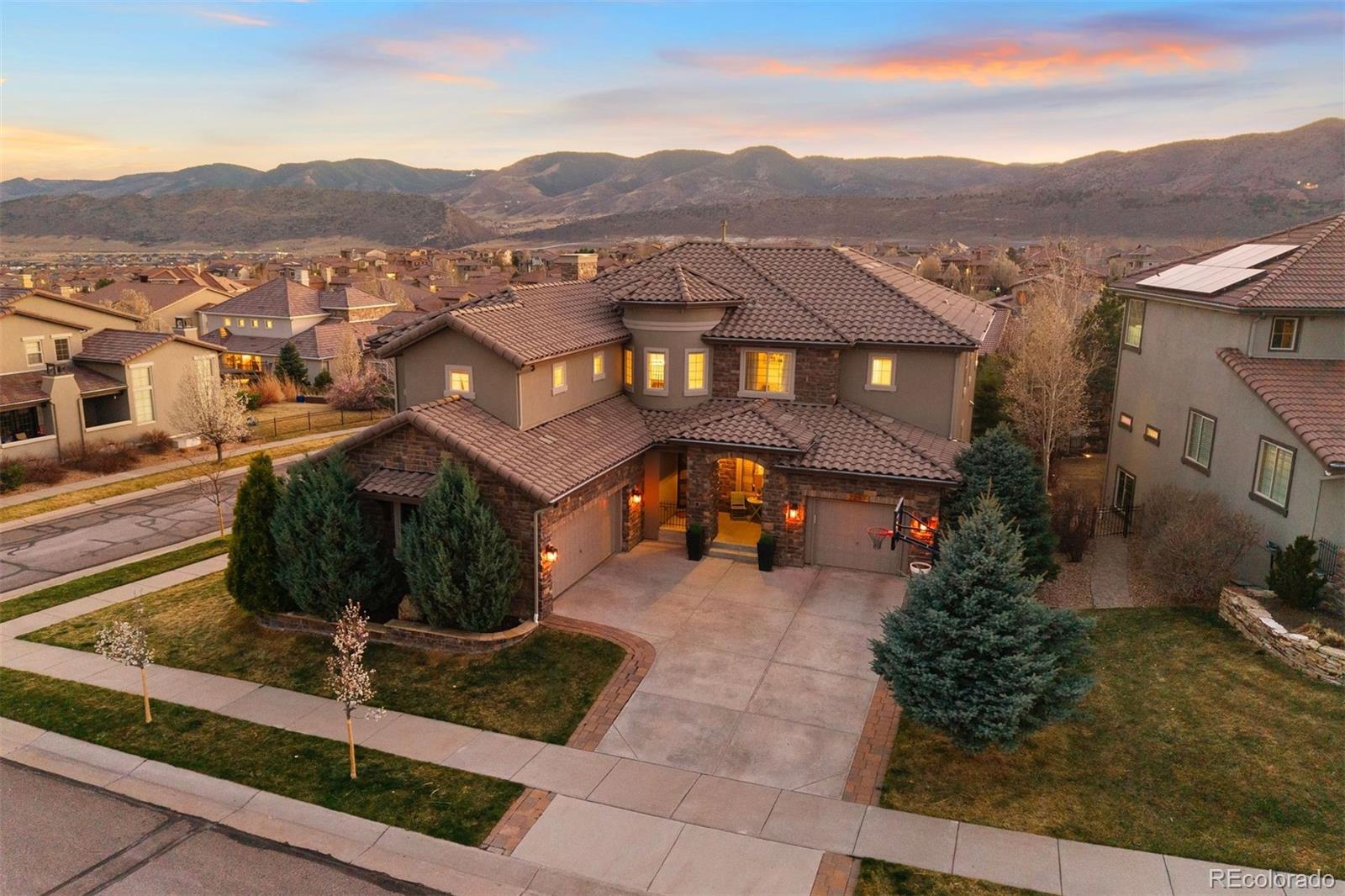 2257 S Juniper Street