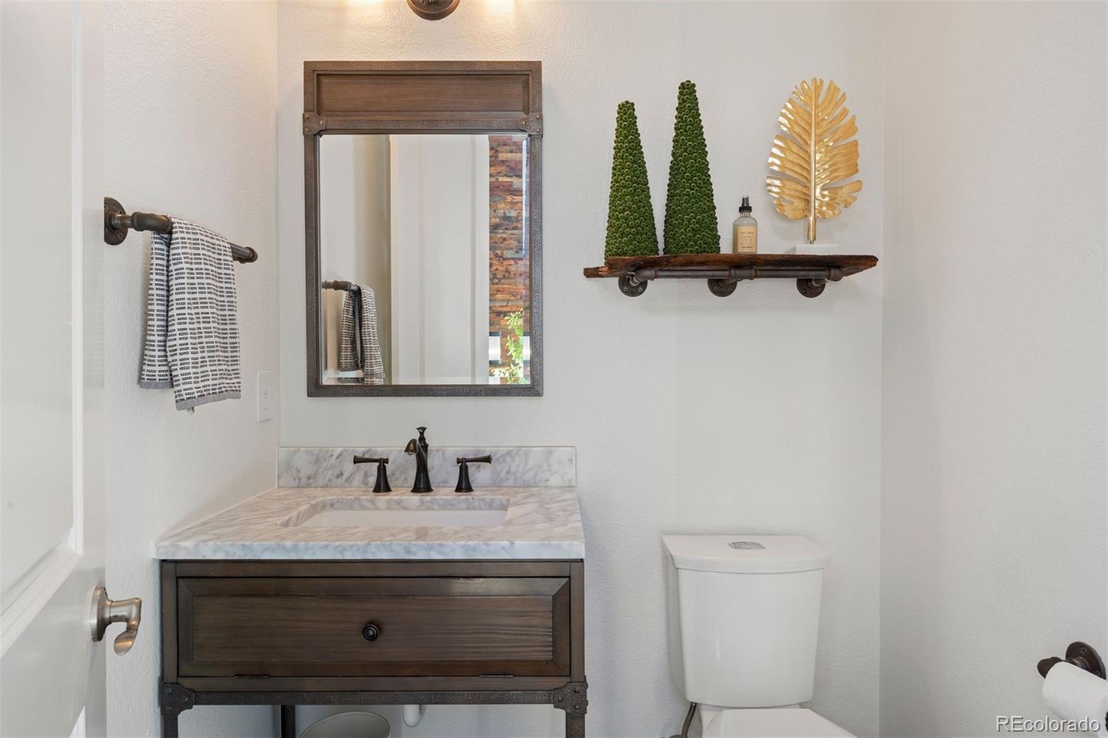 2257 S Juniper Street