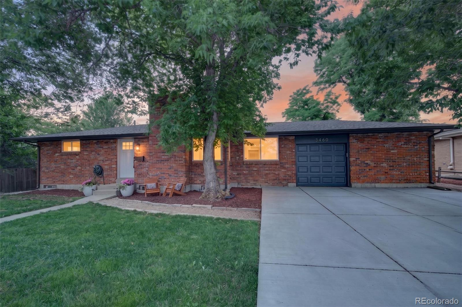 3460 W Berry Place
