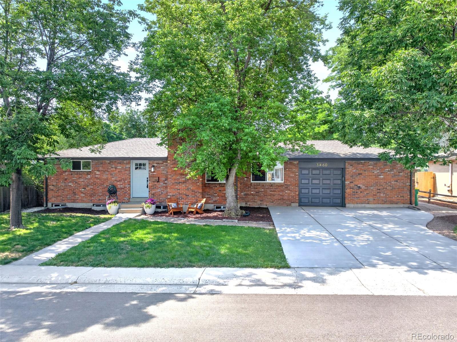 3460 W Berry Place