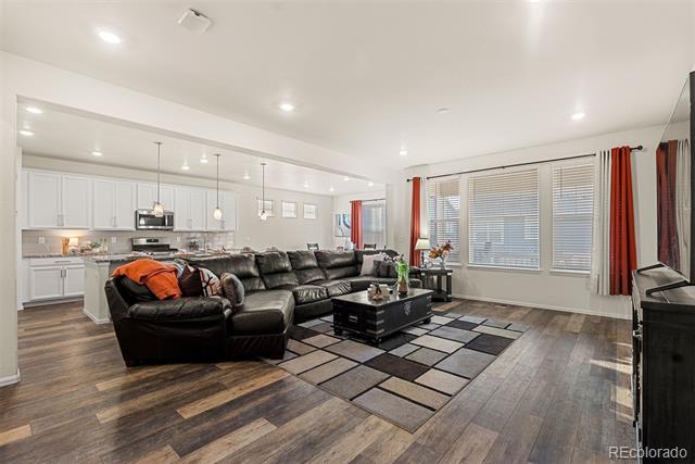 3207 Greenery Drive