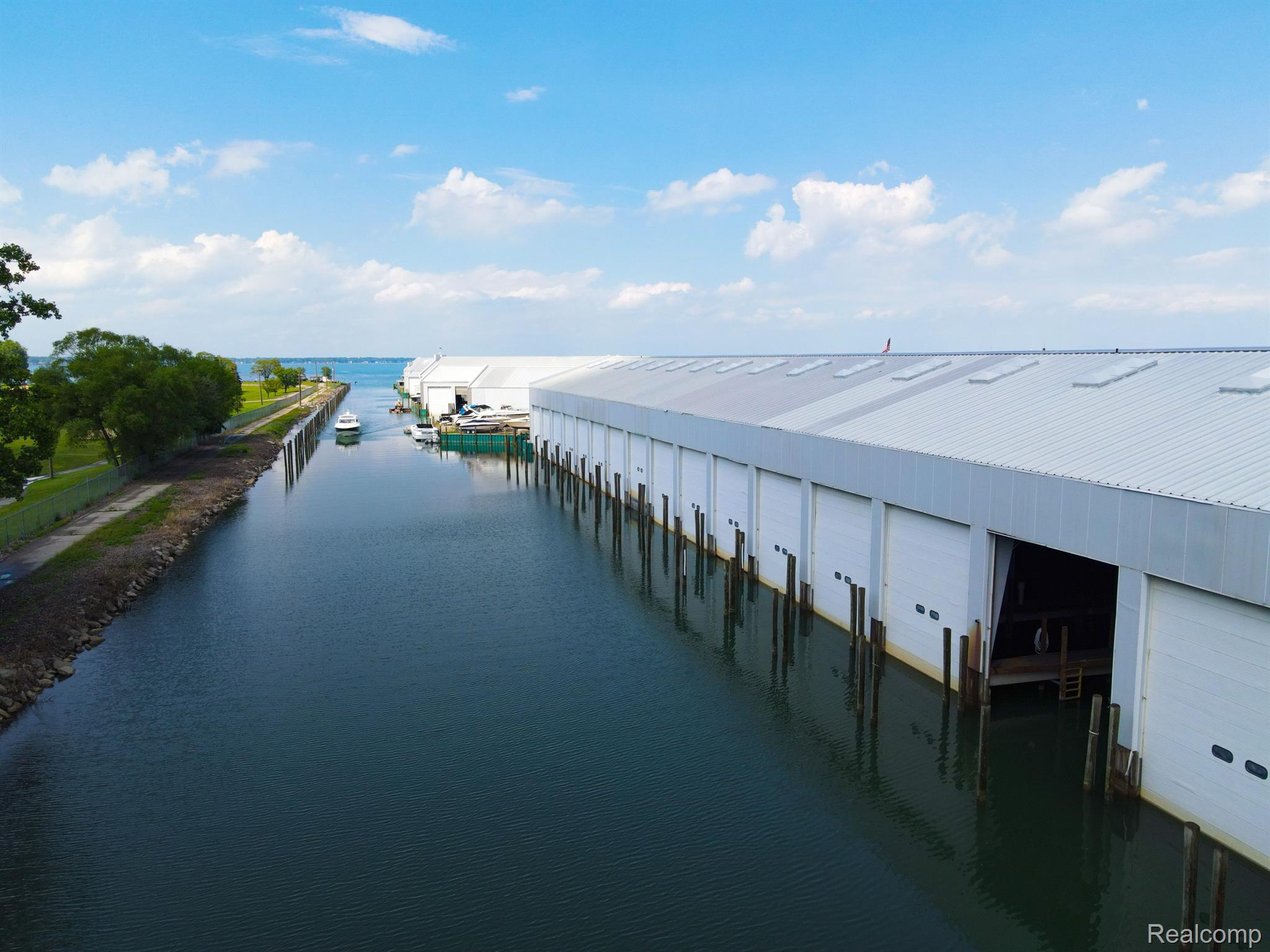 55 SEA RAY Boulevard #12