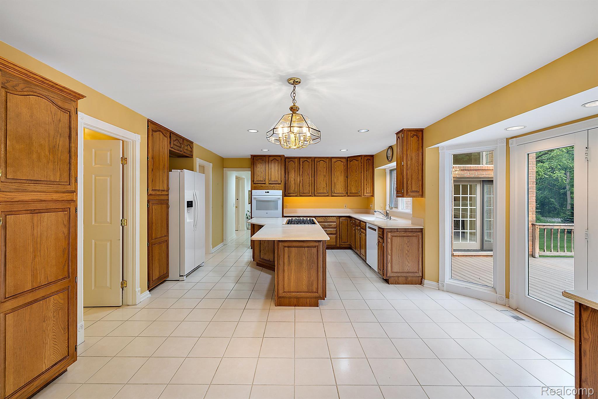 5620 CRYSTAL CREEK Lane