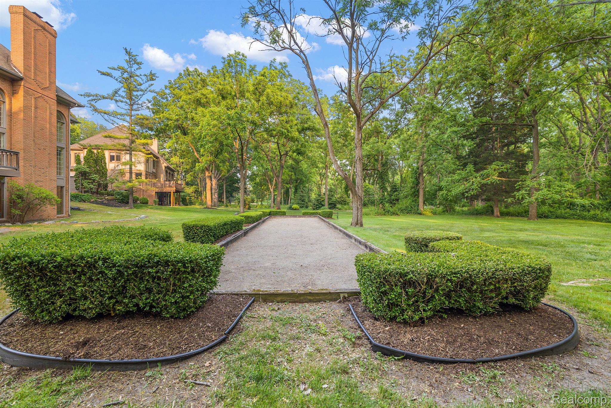 5620 CRYSTAL CREEK Lane