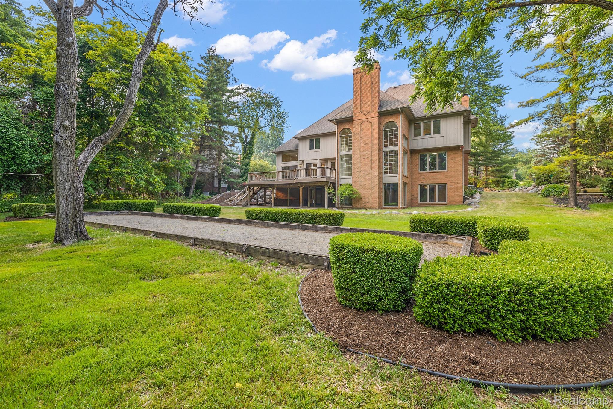 5620 CRYSTAL CREEK Lane