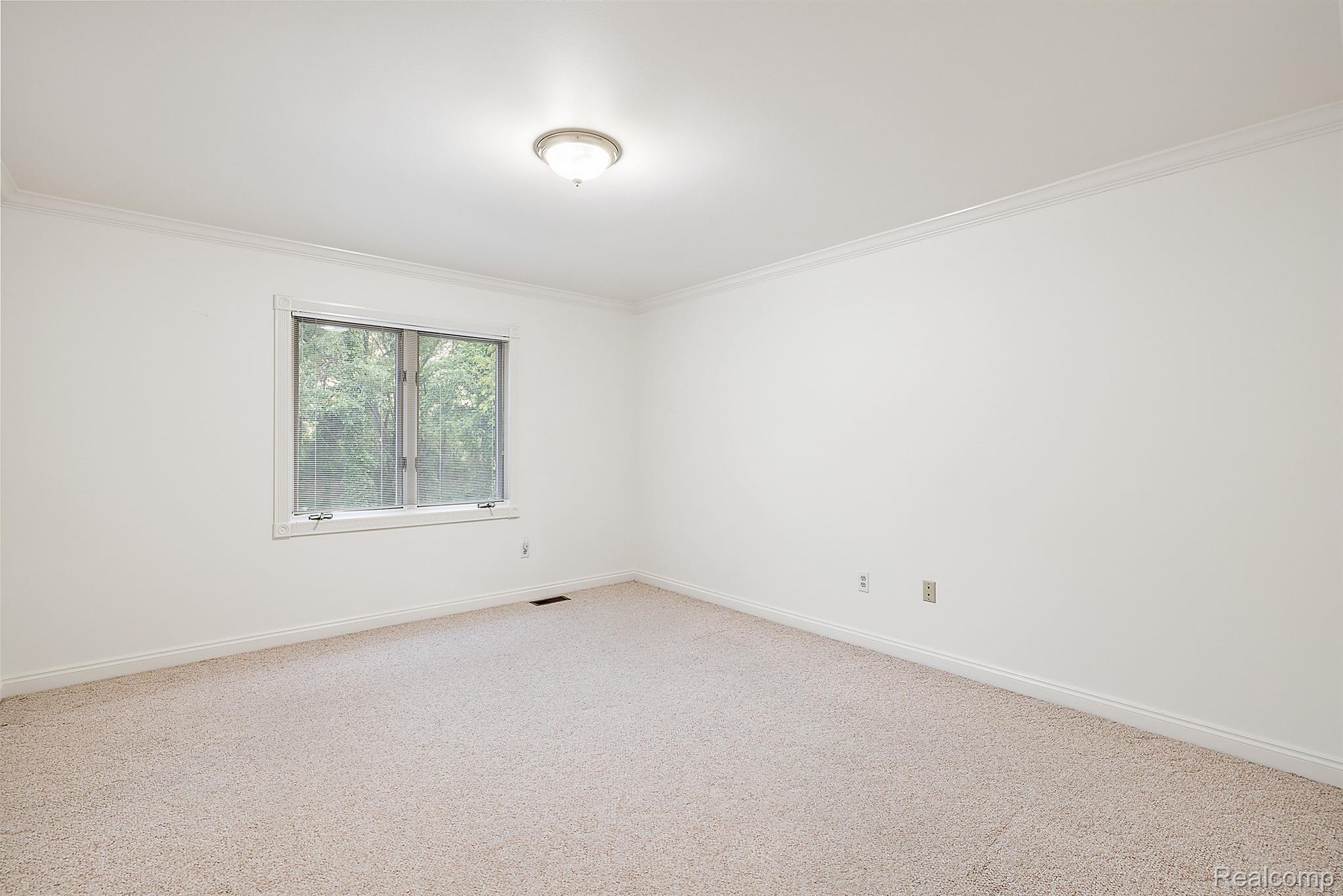 5620 CRYSTAL CREEK Lane