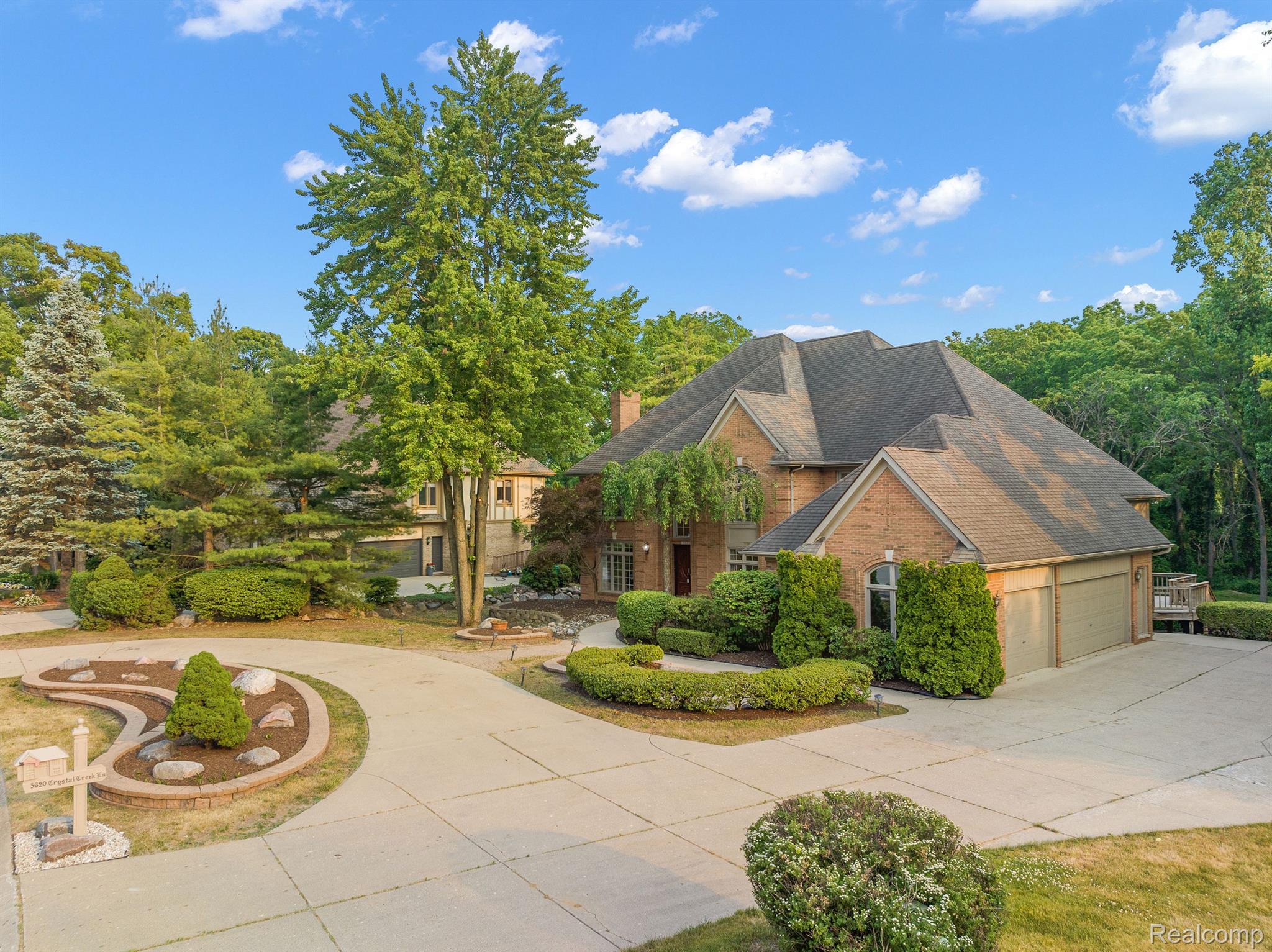 5620 CRYSTAL CREEK Lane