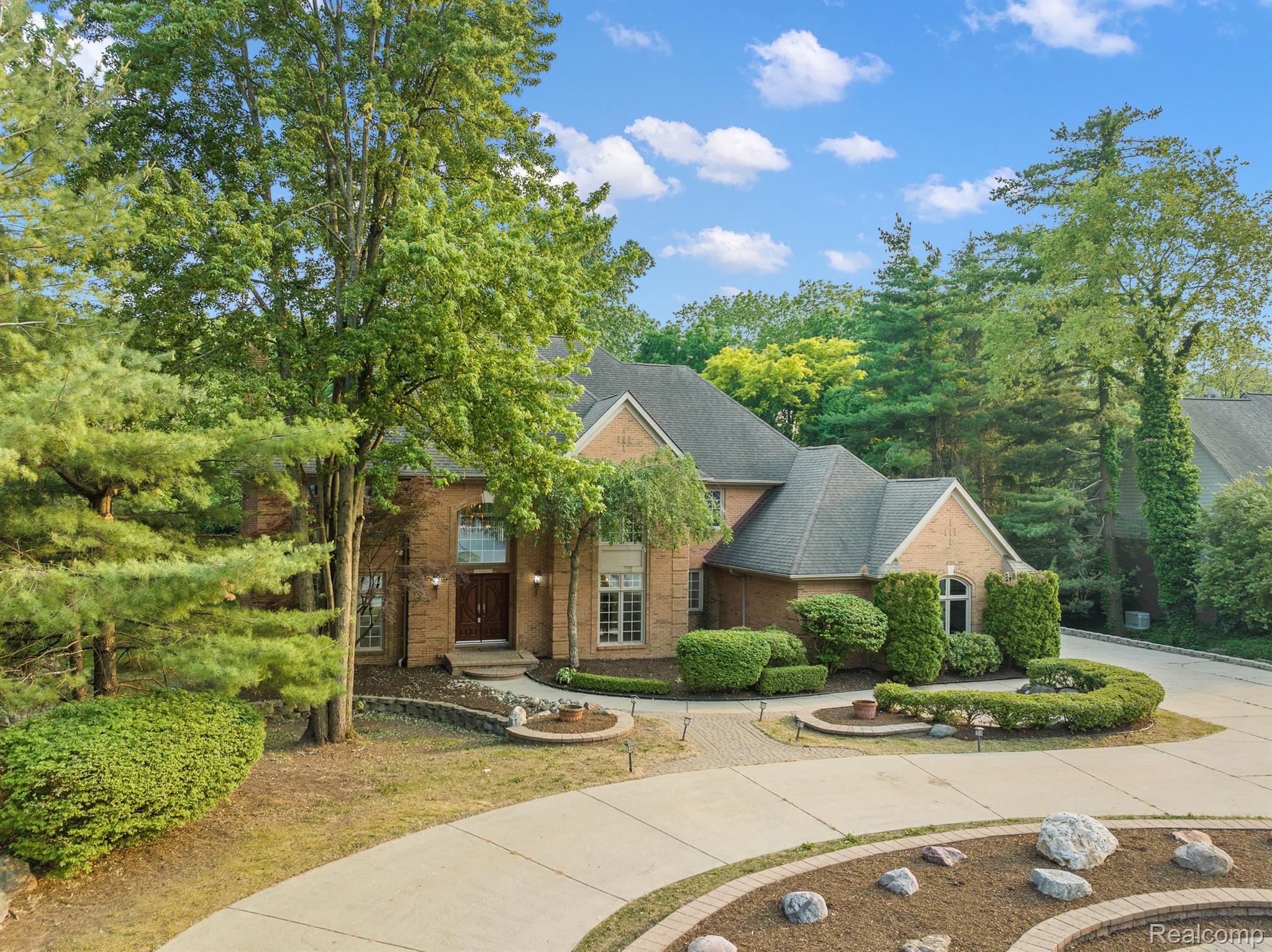 5620 CRYSTAL CREEK Lane