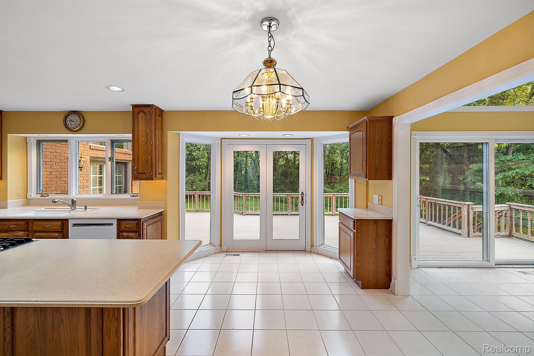 5620 CRYSTAL CREEK Lane