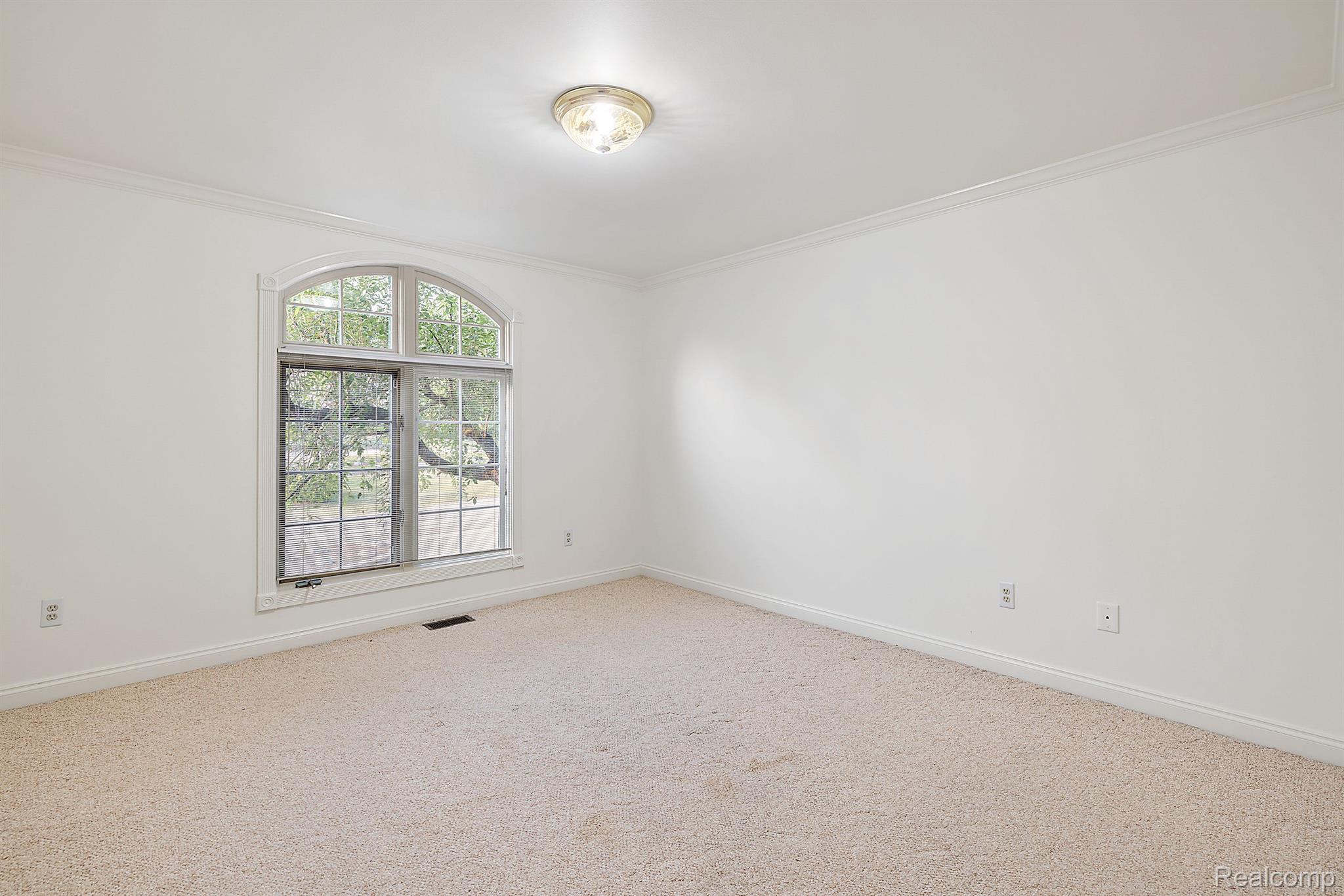 5620 CRYSTAL CREEK Lane