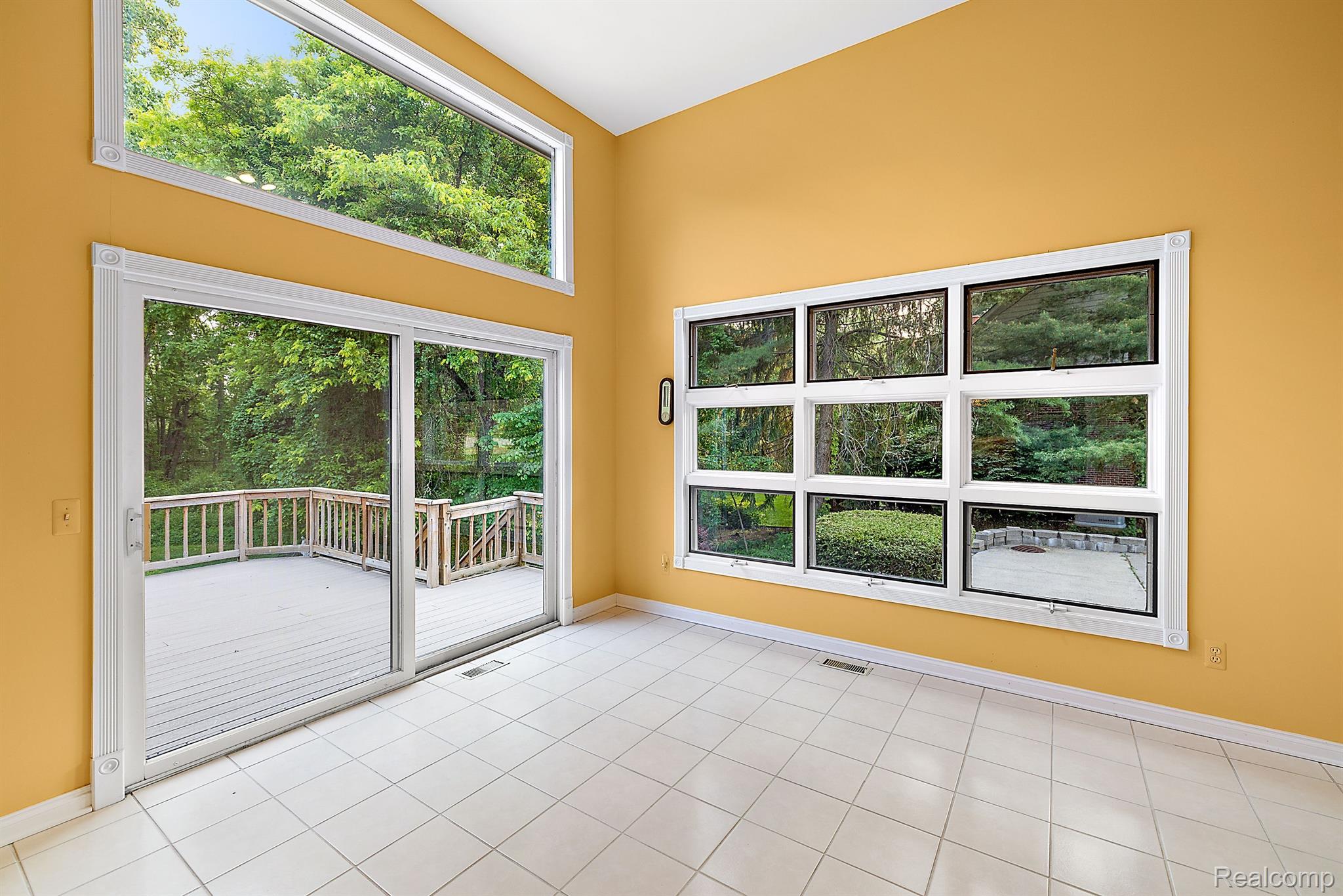 5620 CRYSTAL CREEK Lane