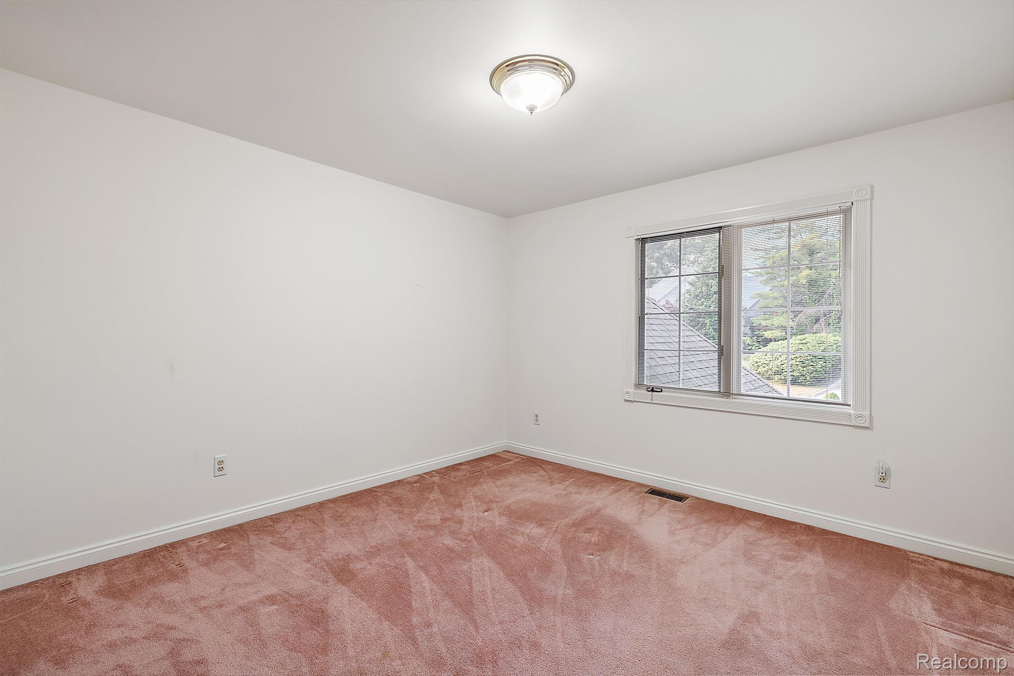 5620 CRYSTAL CREEK Lane