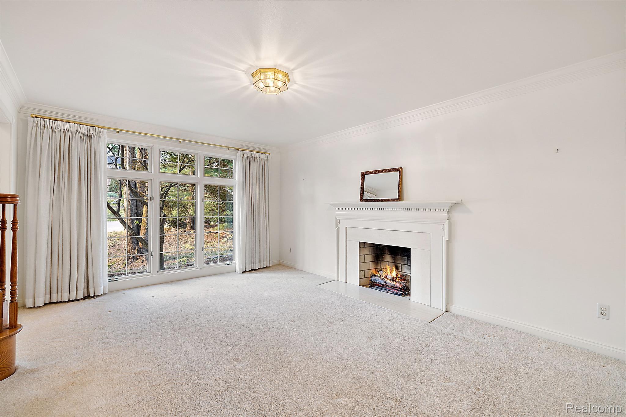 5620 CRYSTAL CREEK Lane