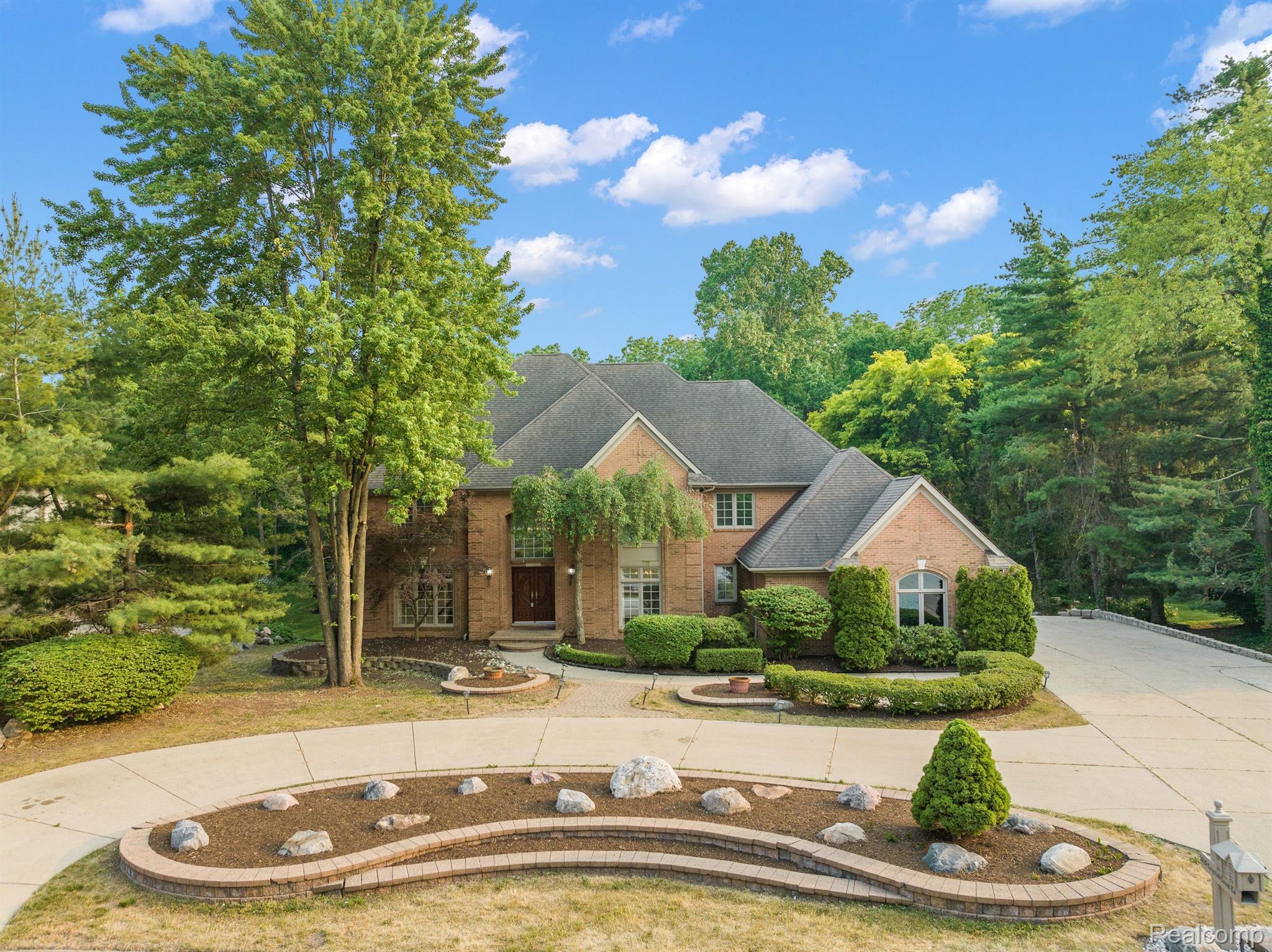 5620 CRYSTAL CREEK Lane