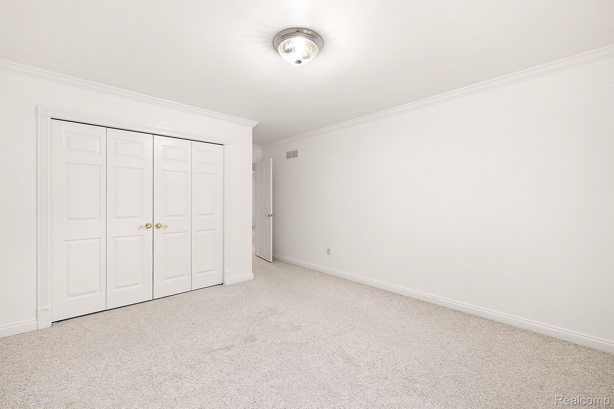 5620 CRYSTAL CREEK Lane