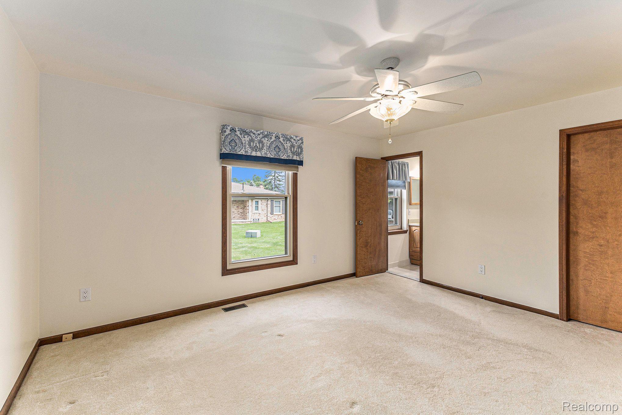 49637 HAMILTON