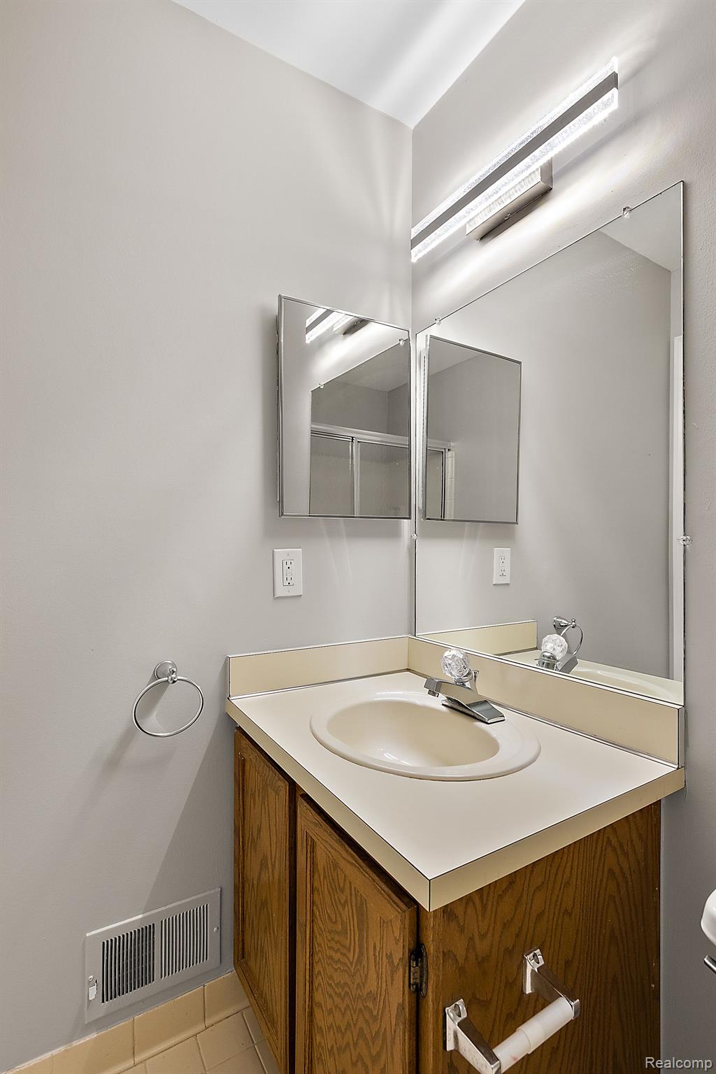 15420 WINDMILL Drive