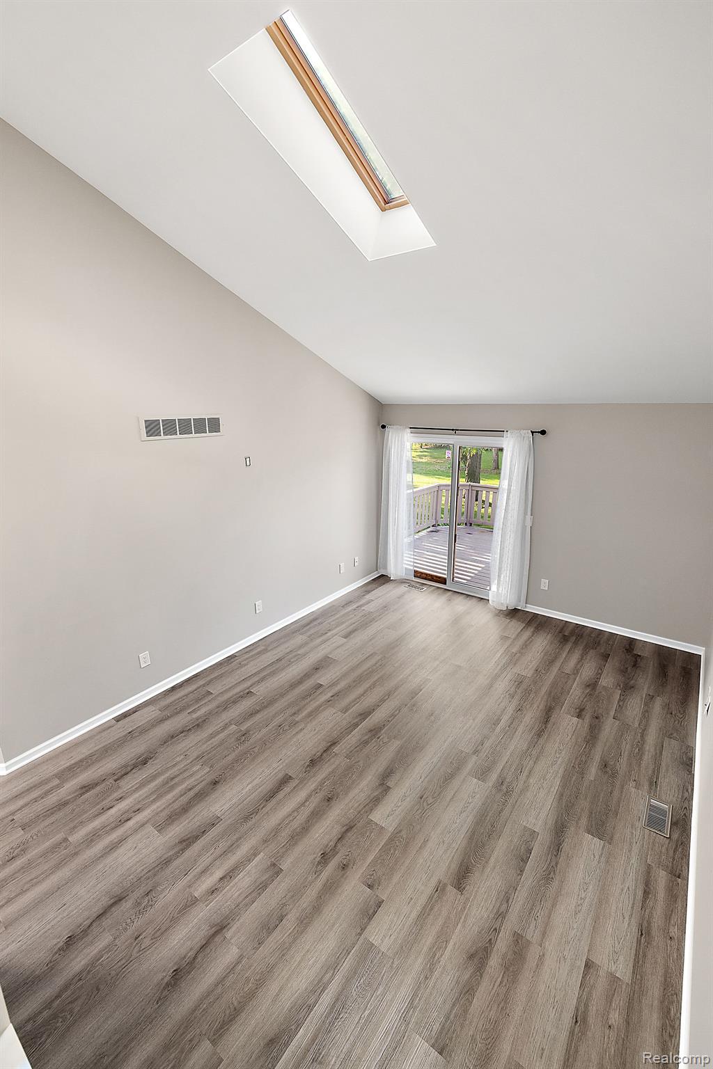 15420 WINDMILL Drive