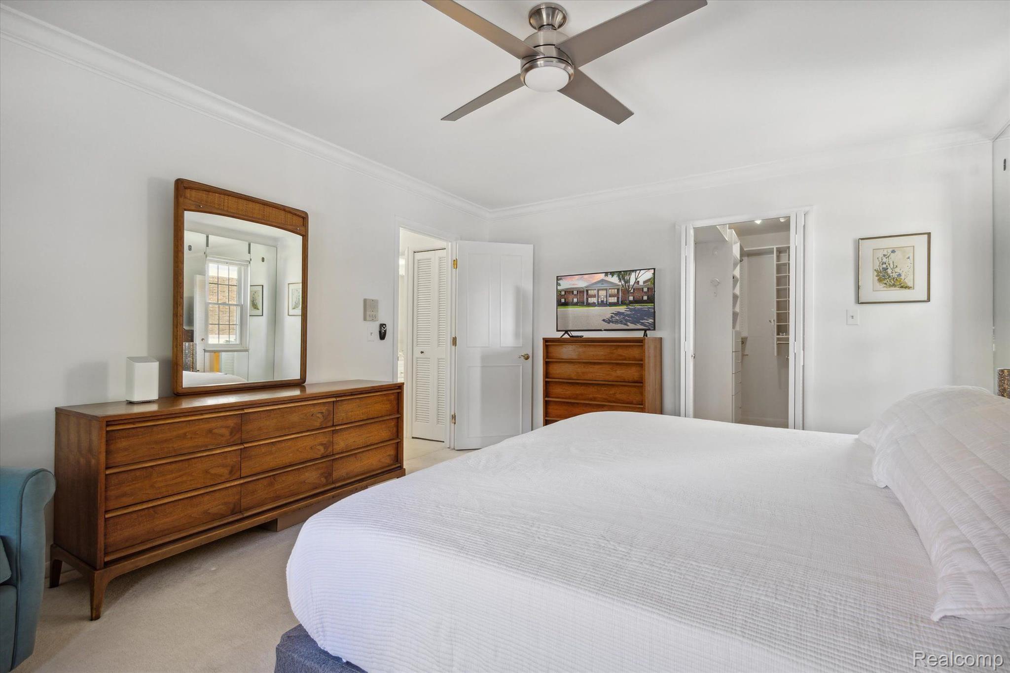 555 TOWNSEND Street 201