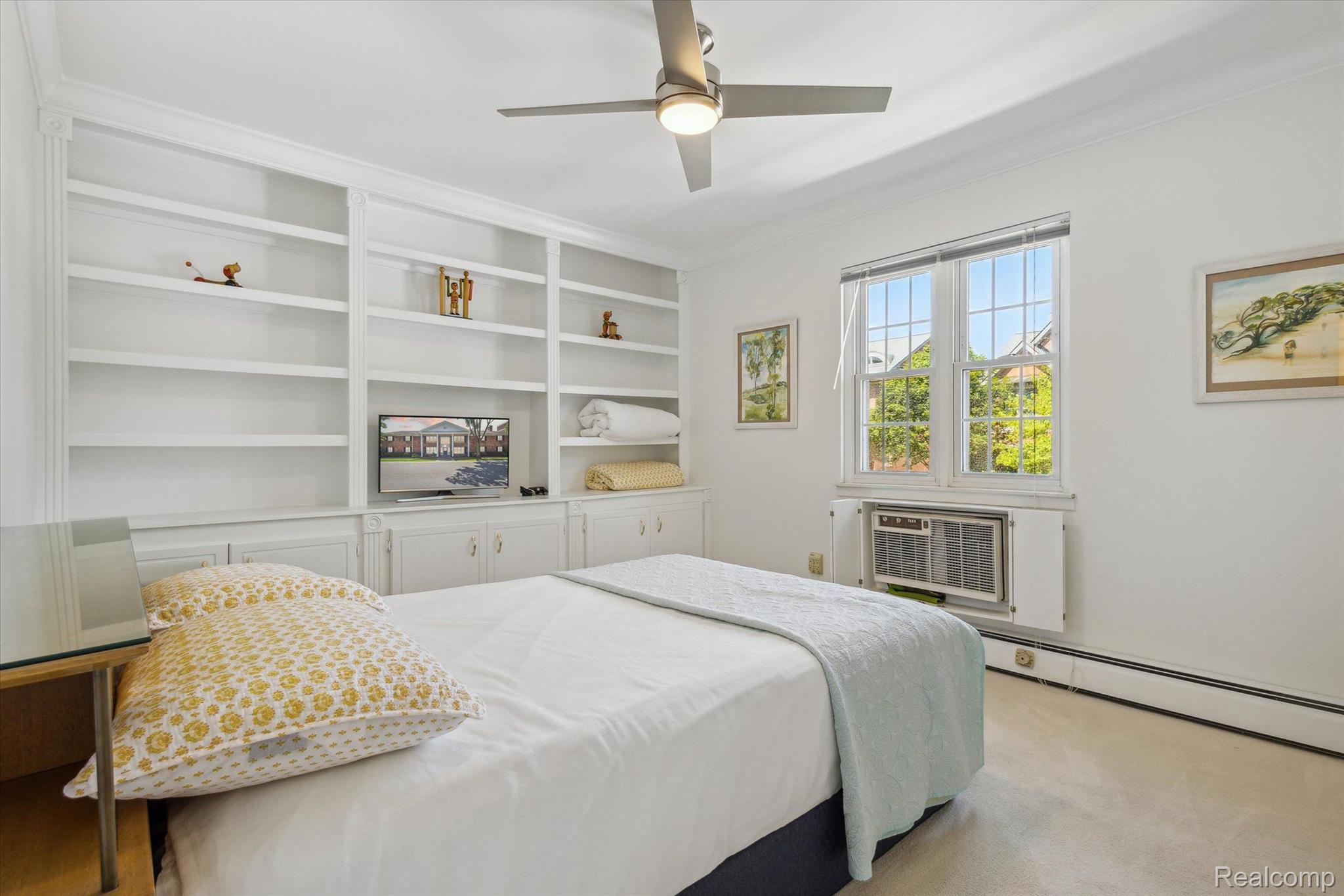 555 TOWNSEND Street 201