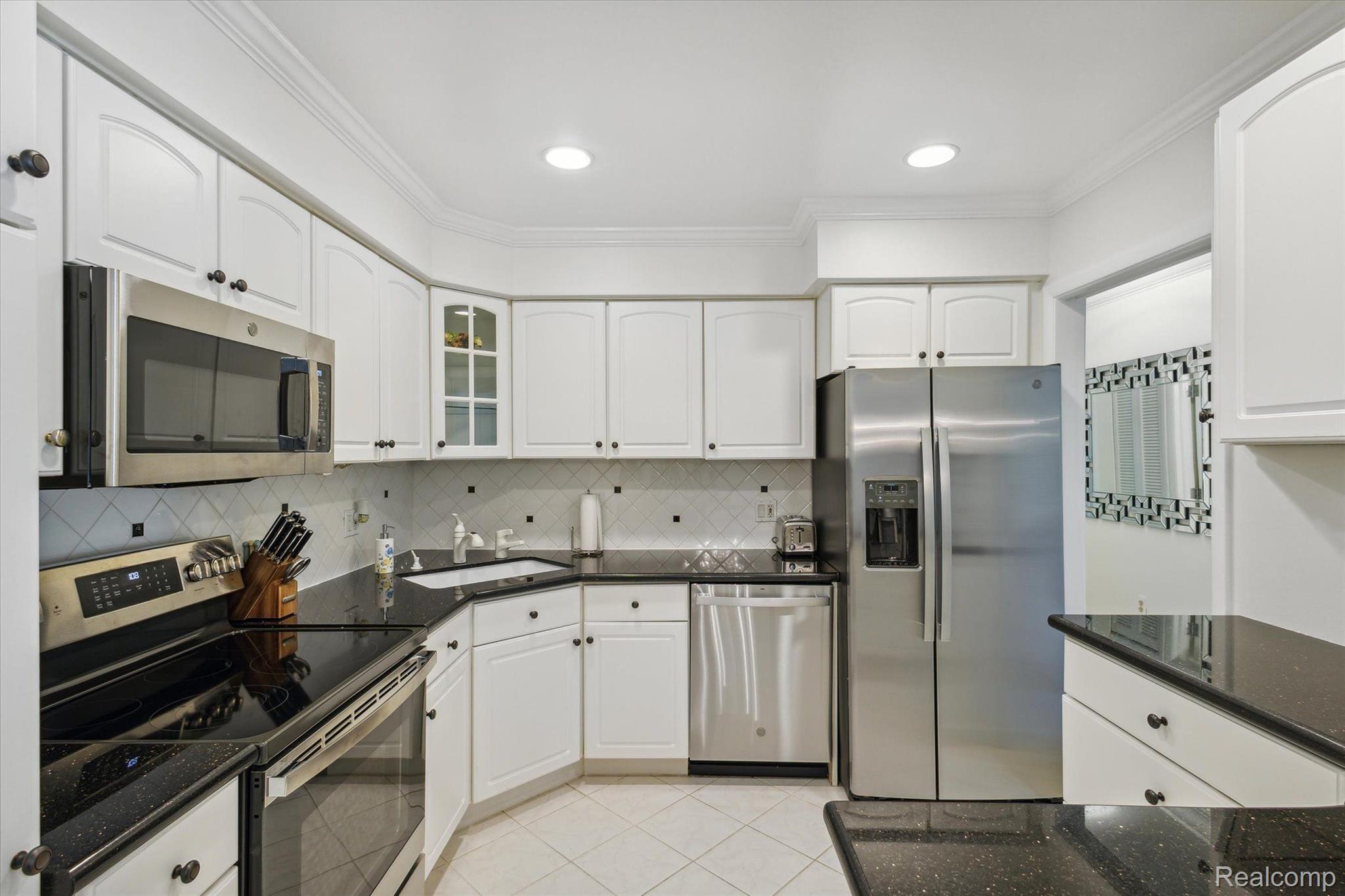 555 TOWNSEND Street 201