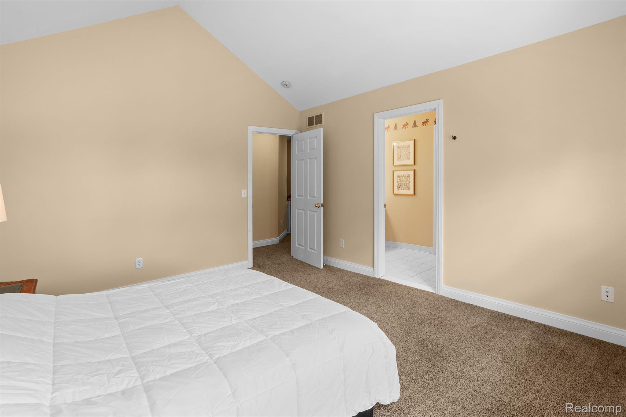 7705 STONEVALLEY Bluff