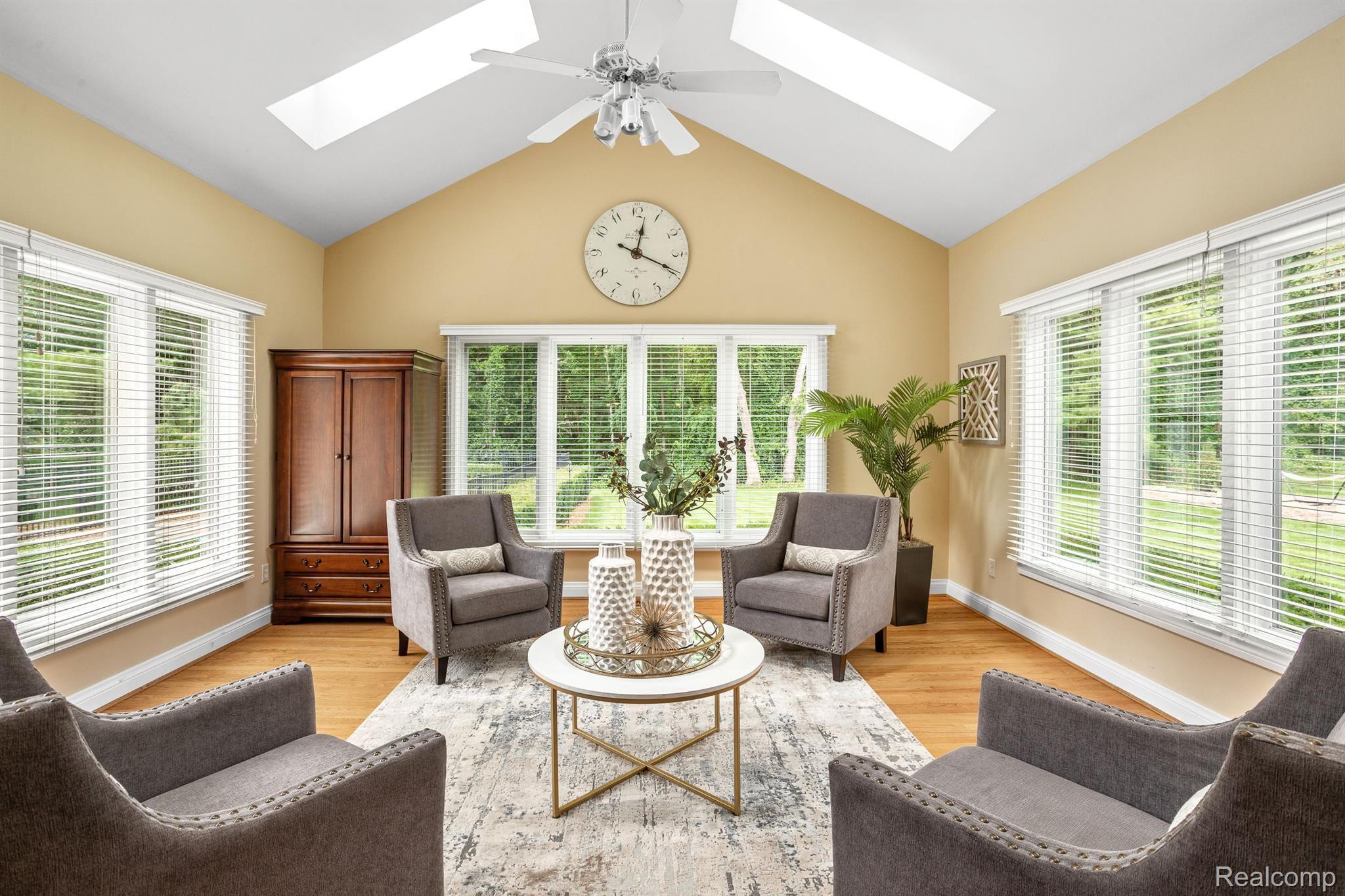 7705 STONEVALLEY Bluff