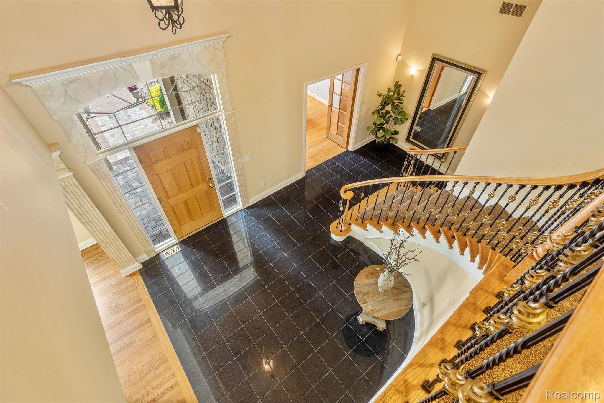 7705 STONEVALLEY Bluff