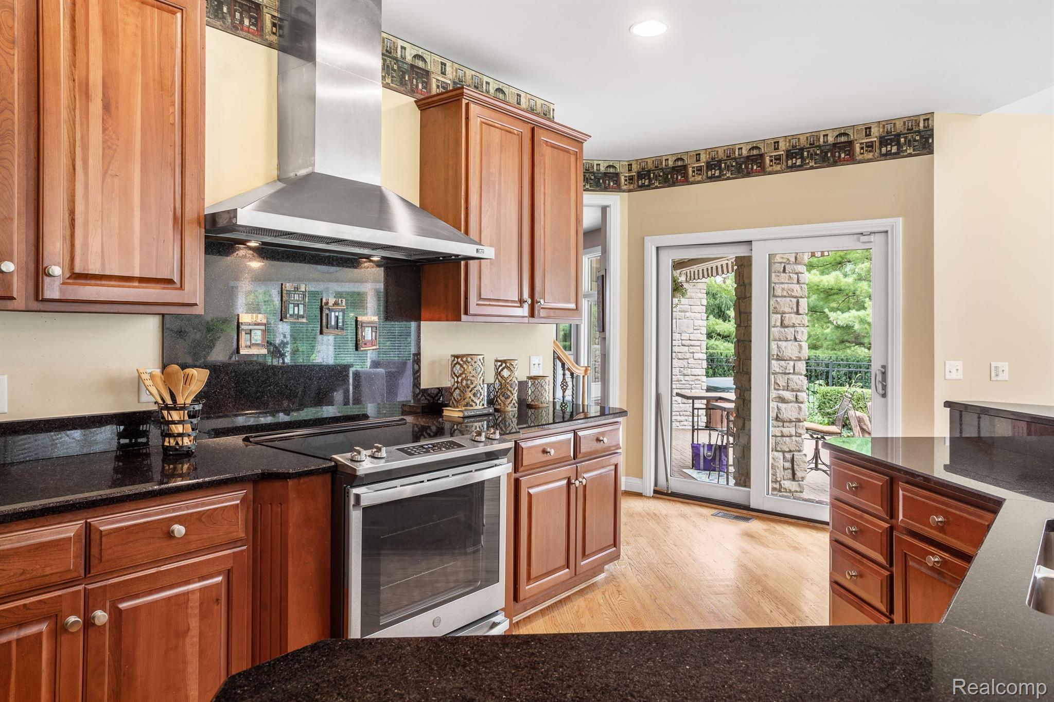 7705 STONEVALLEY Bluff