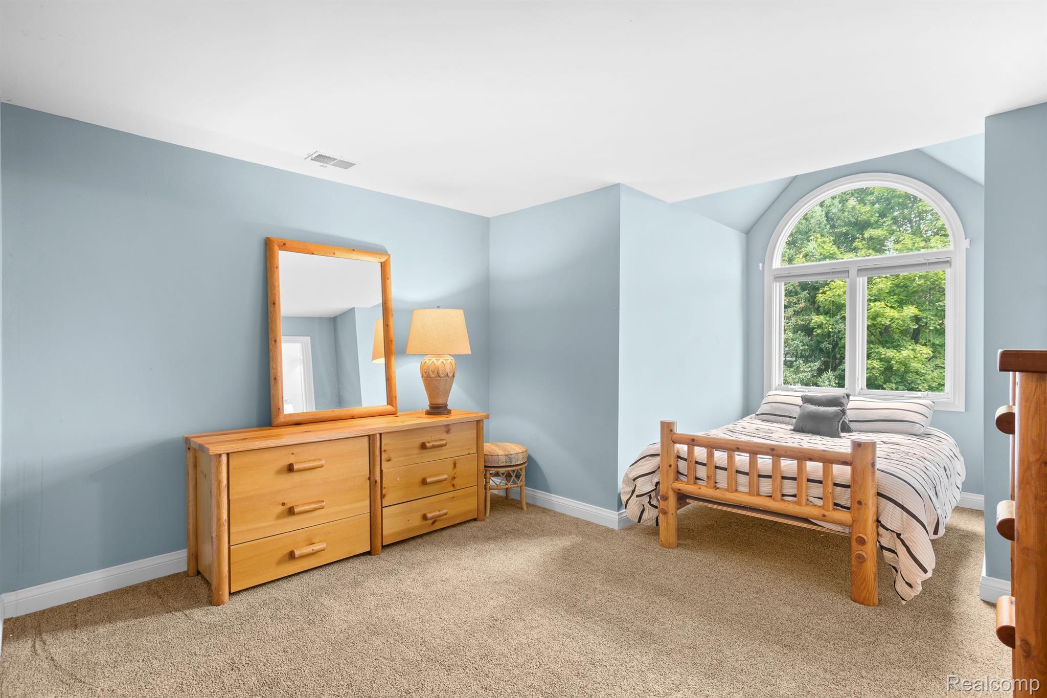 7705 STONEVALLEY Bluff