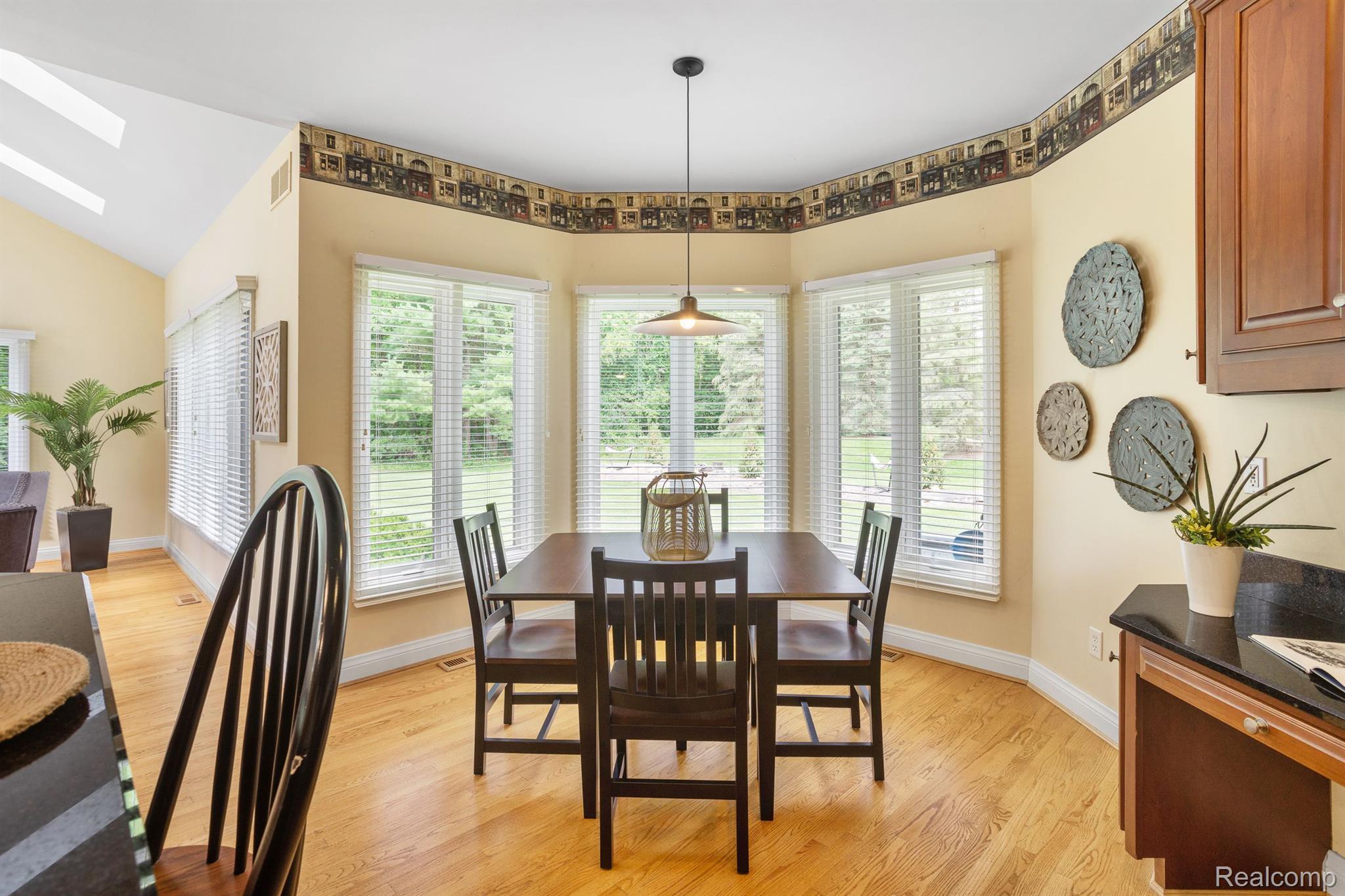 7705 STONEVALLEY Bluff