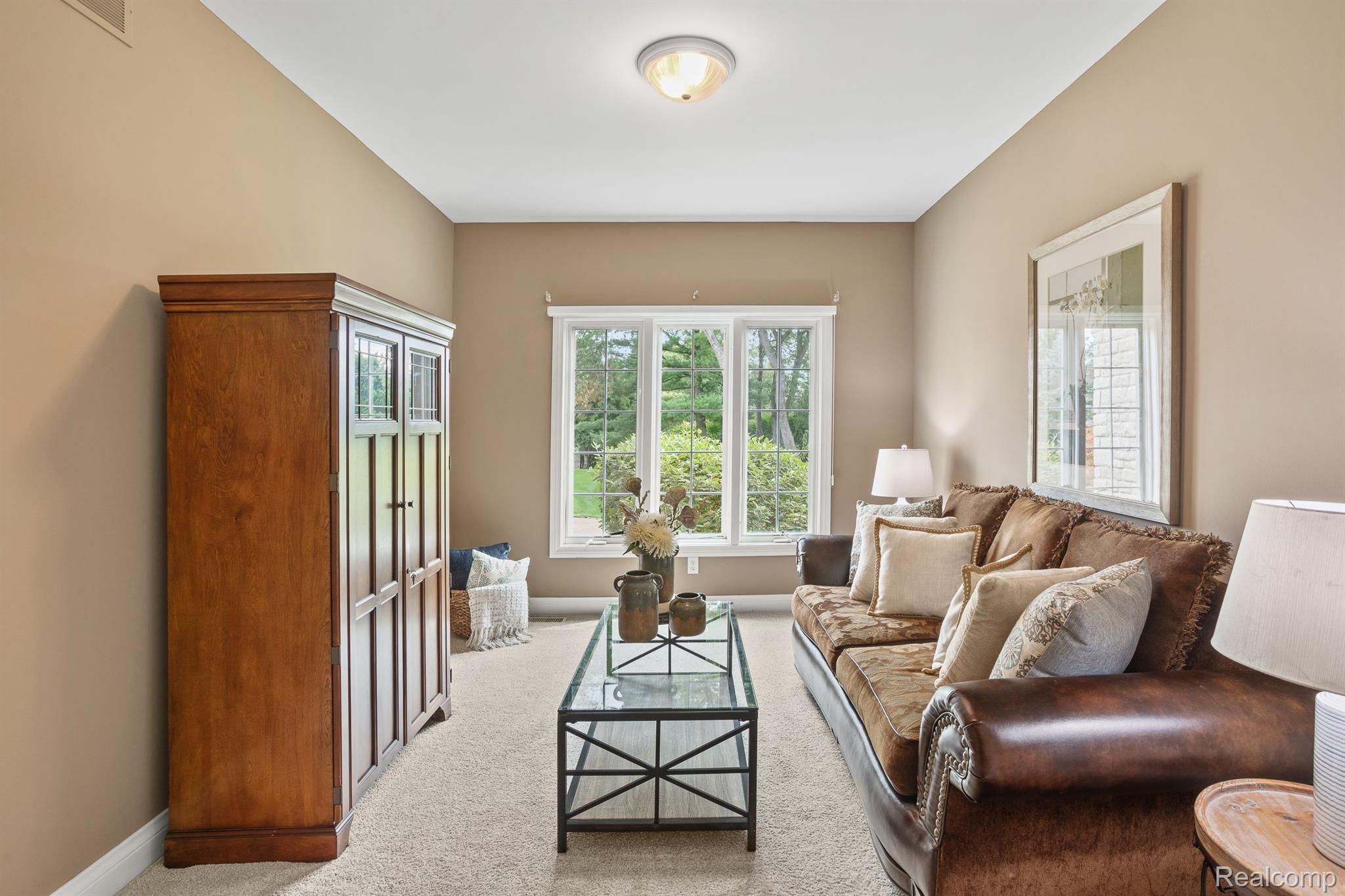 7705 STONEVALLEY Bluff