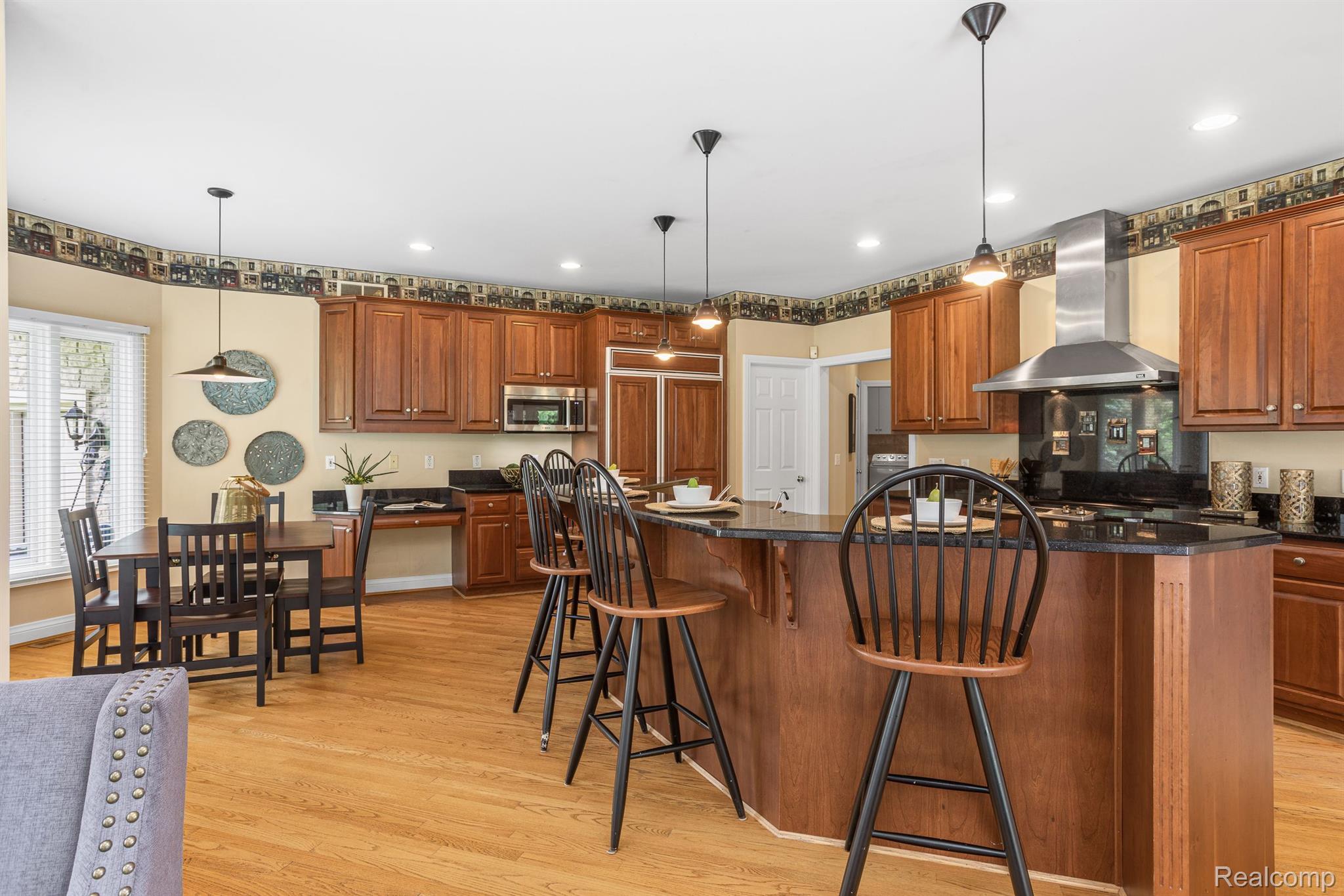 7705 STONEVALLEY Bluff