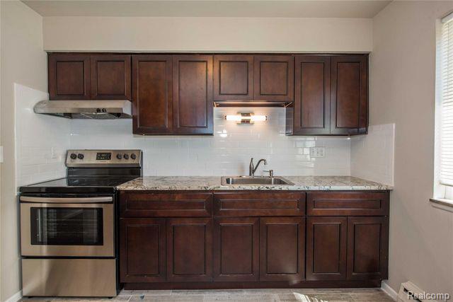 25885 JEFFERSON Avenue #6