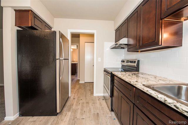 25885 JEFFERSON Avenue #6