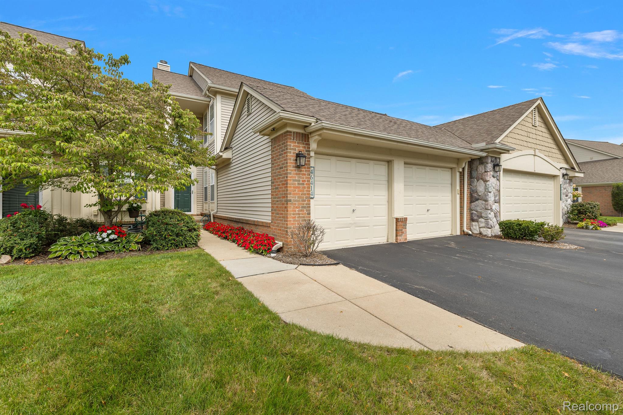 46414 KILLARNEY Circle