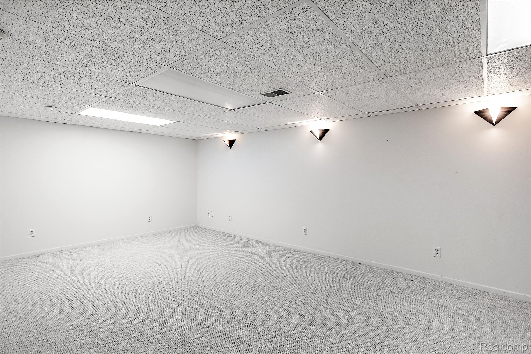 46414 KILLARNEY Circle