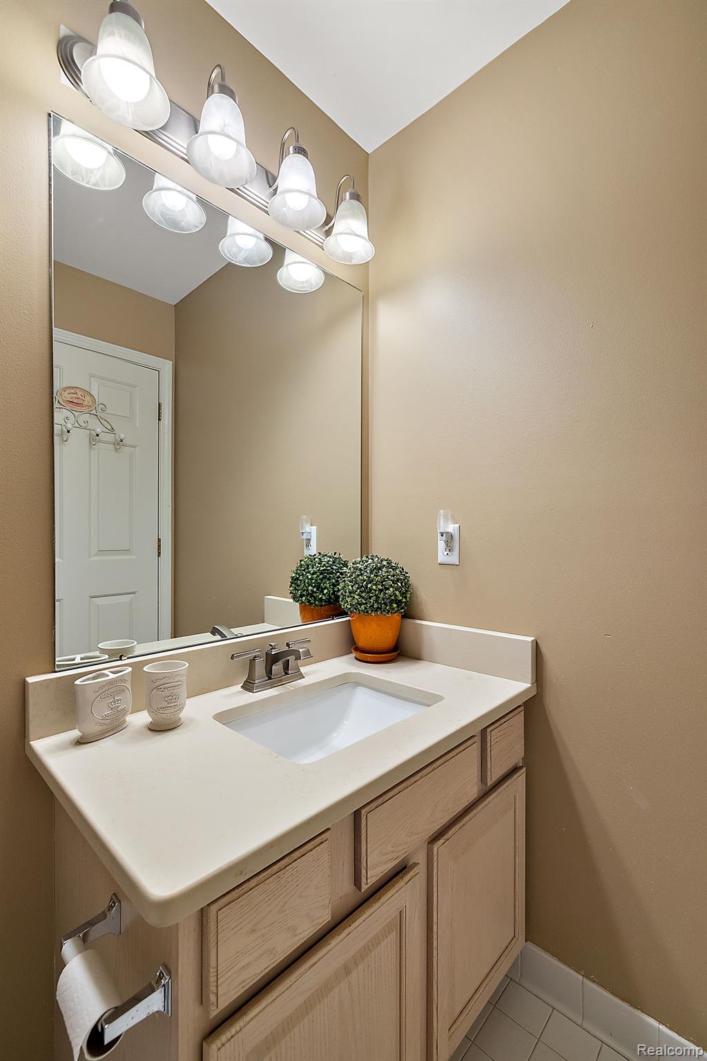 46414 KILLARNEY Circle