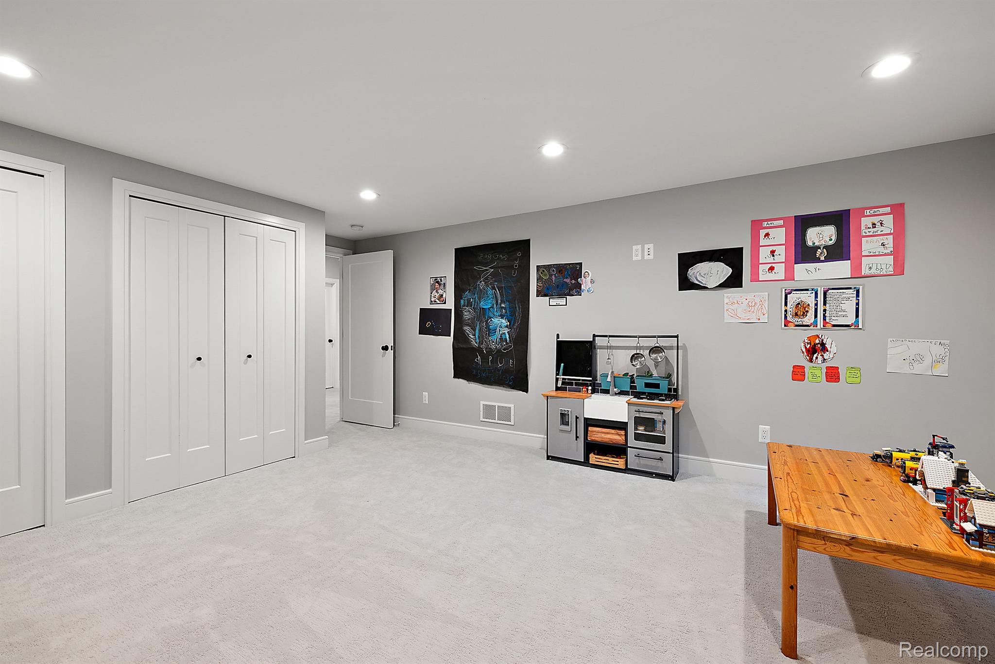 3160 BERKSHIRE Drive