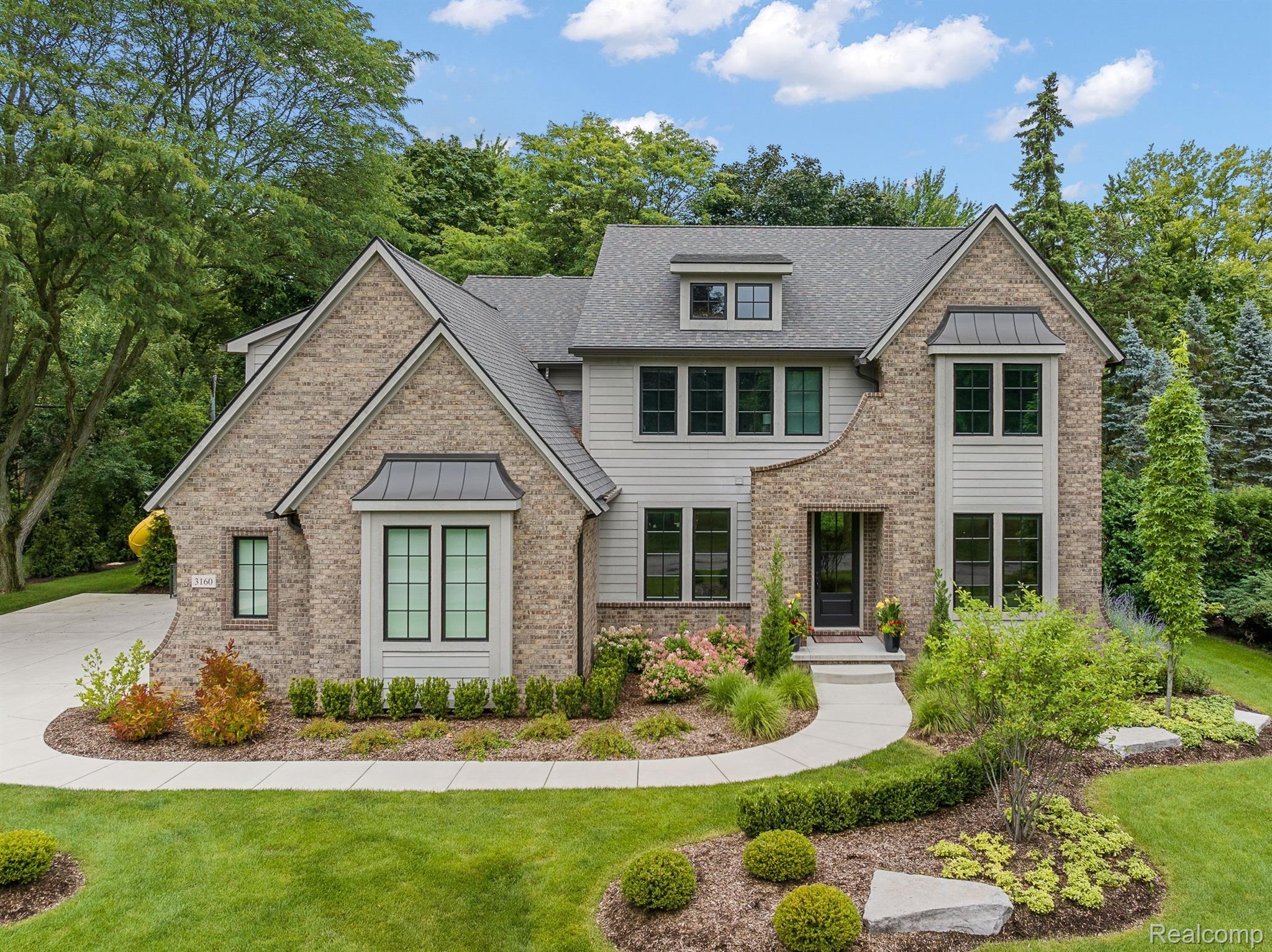 3160 BERKSHIRE Drive