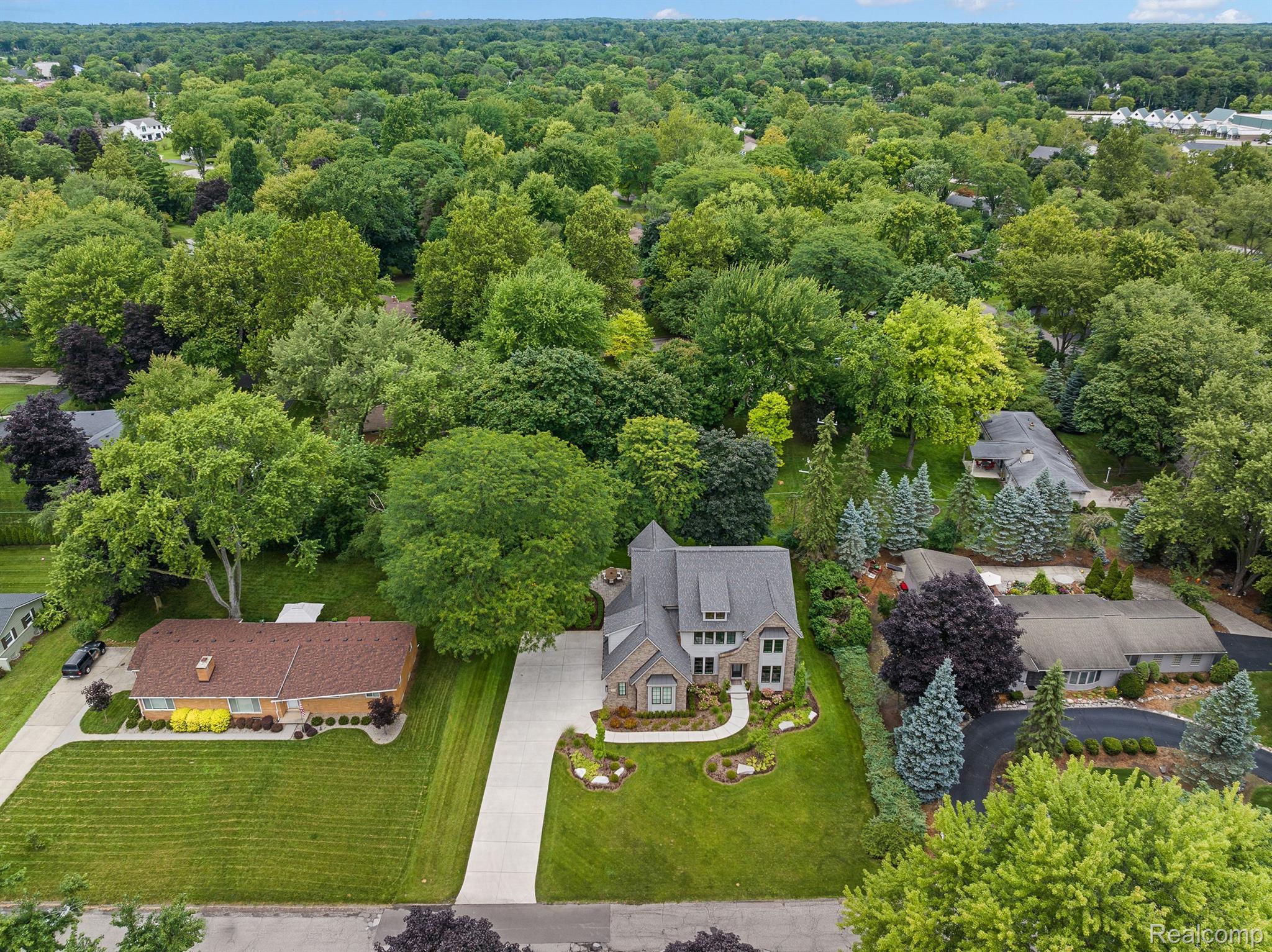 3160 BERKSHIRE Drive