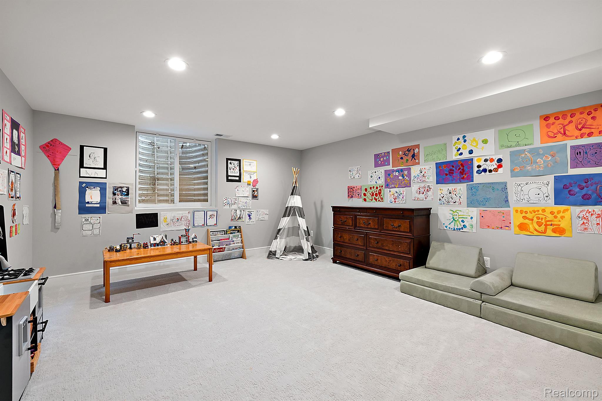 3160 BERKSHIRE Drive