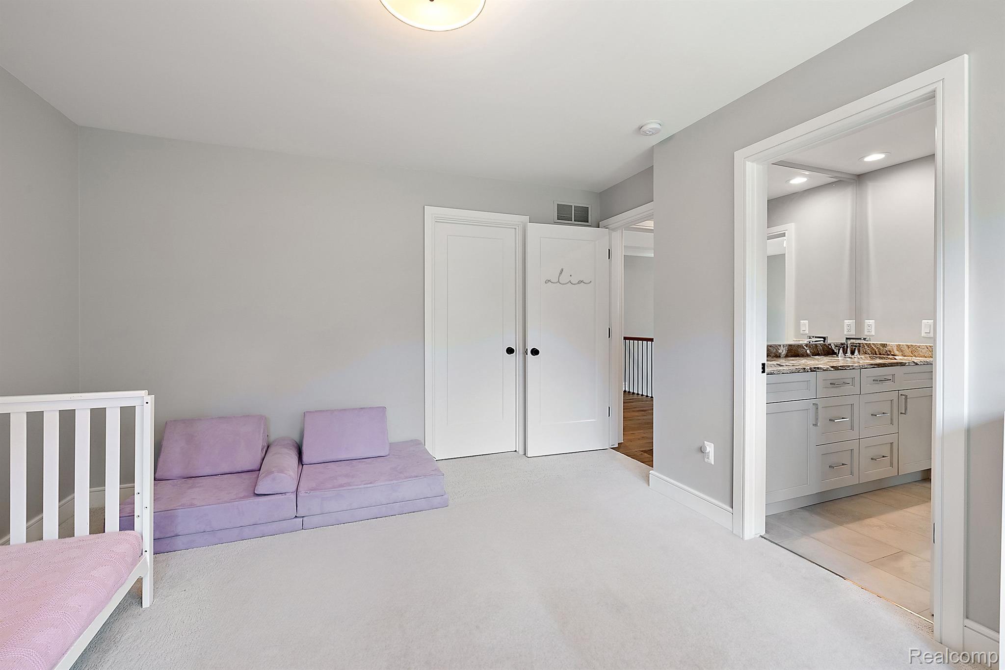 3160 BERKSHIRE Drive