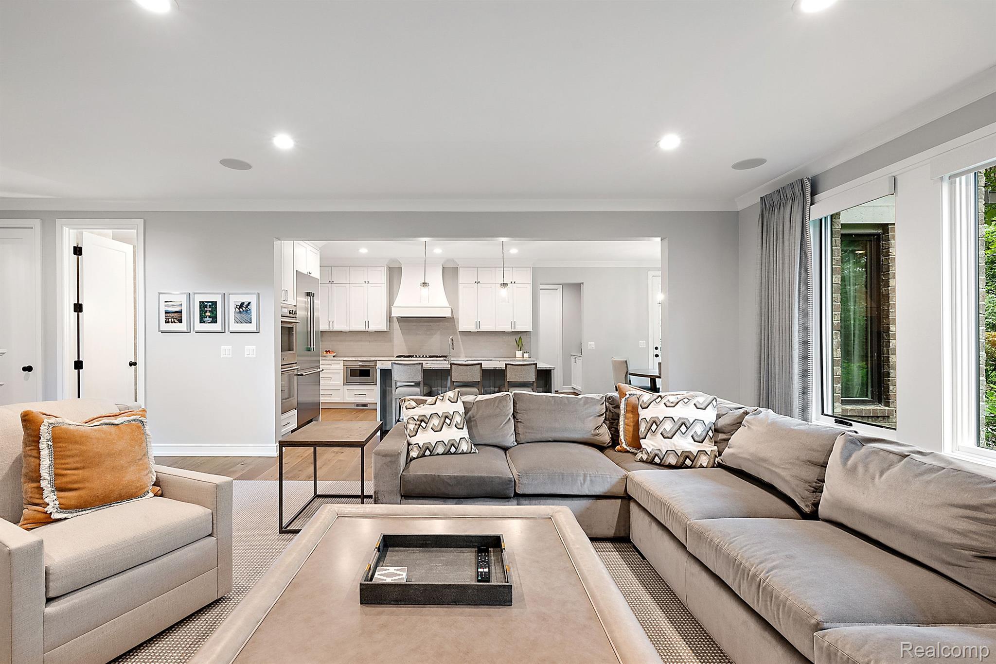 3160 BERKSHIRE Drive