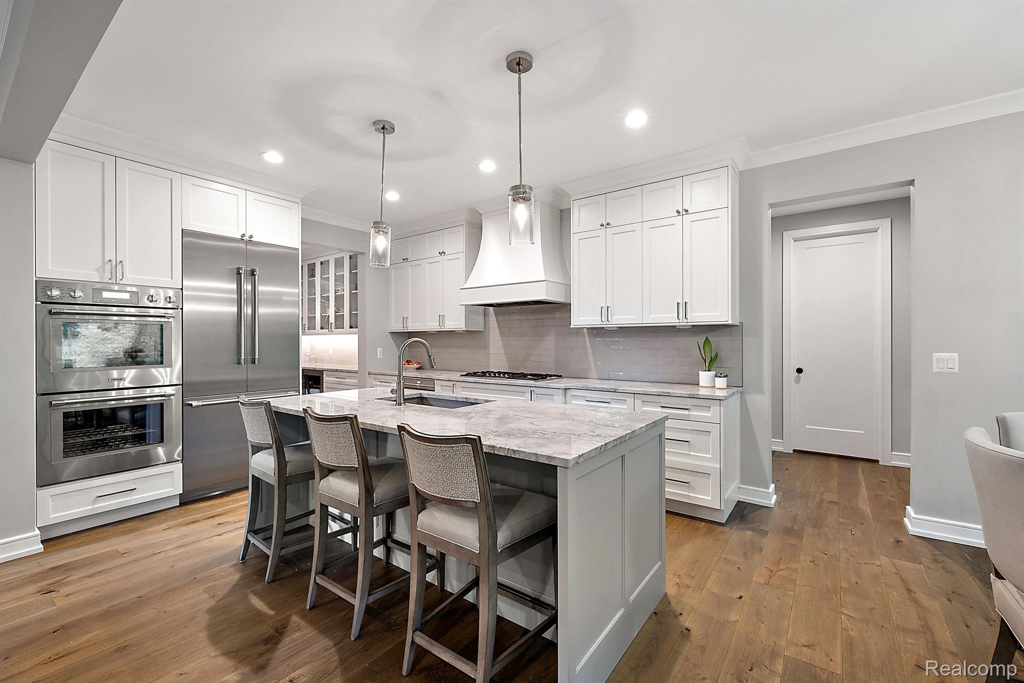 3160 BERKSHIRE Drive