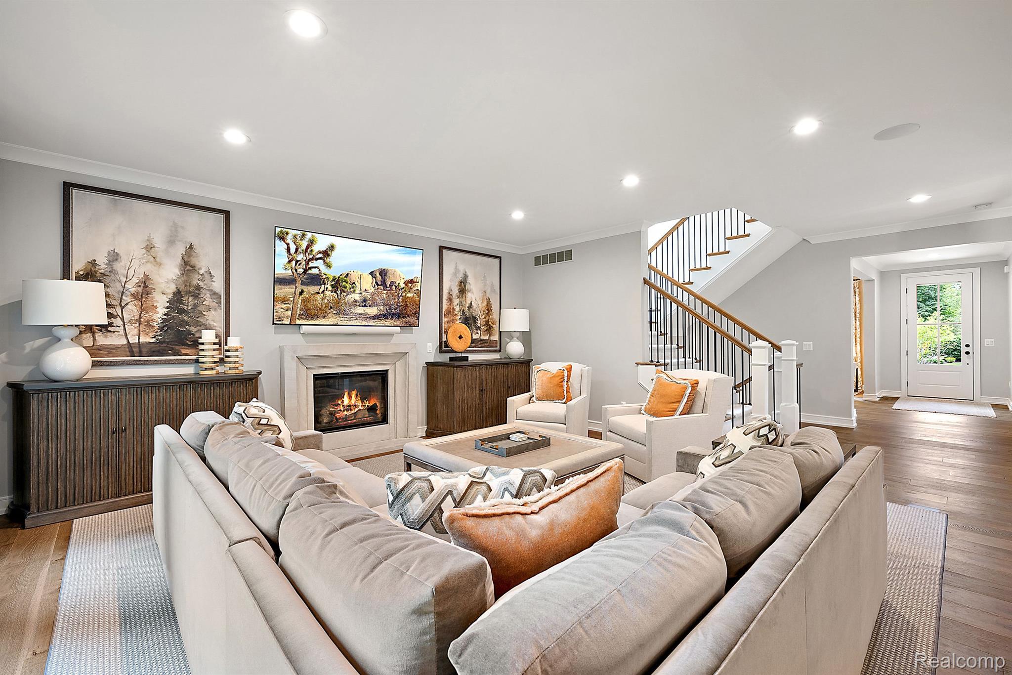 3160 BERKSHIRE Drive