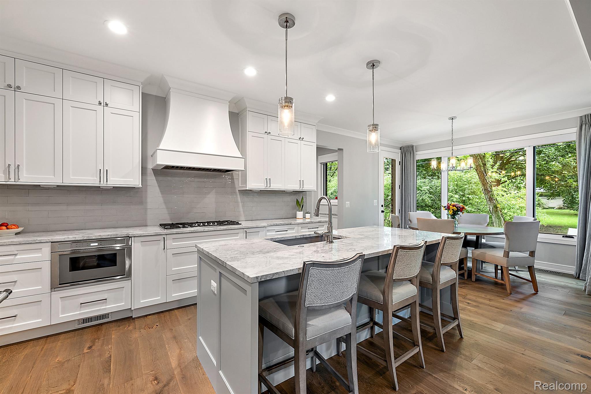 3160 BERKSHIRE Drive