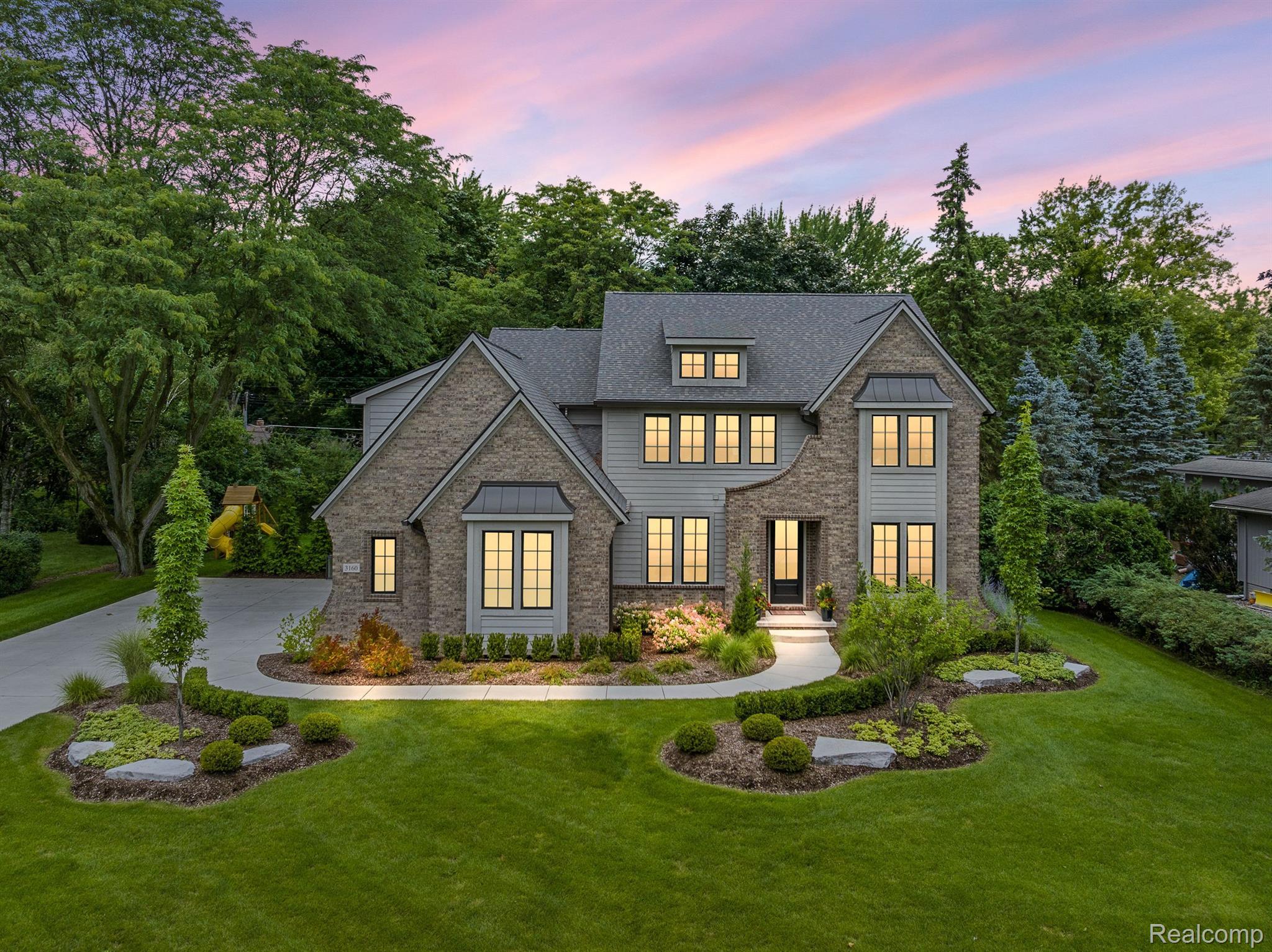 3160 BERKSHIRE Drive