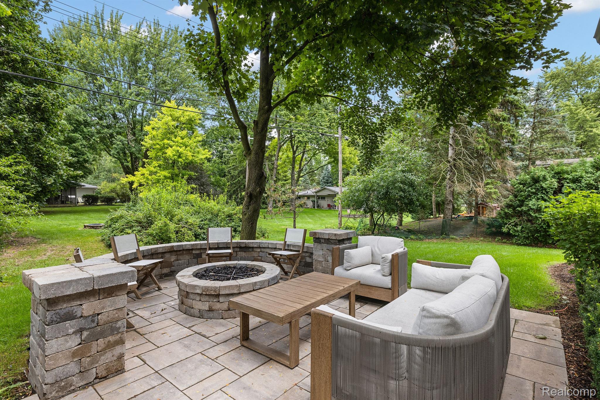 3160 BERKSHIRE Drive